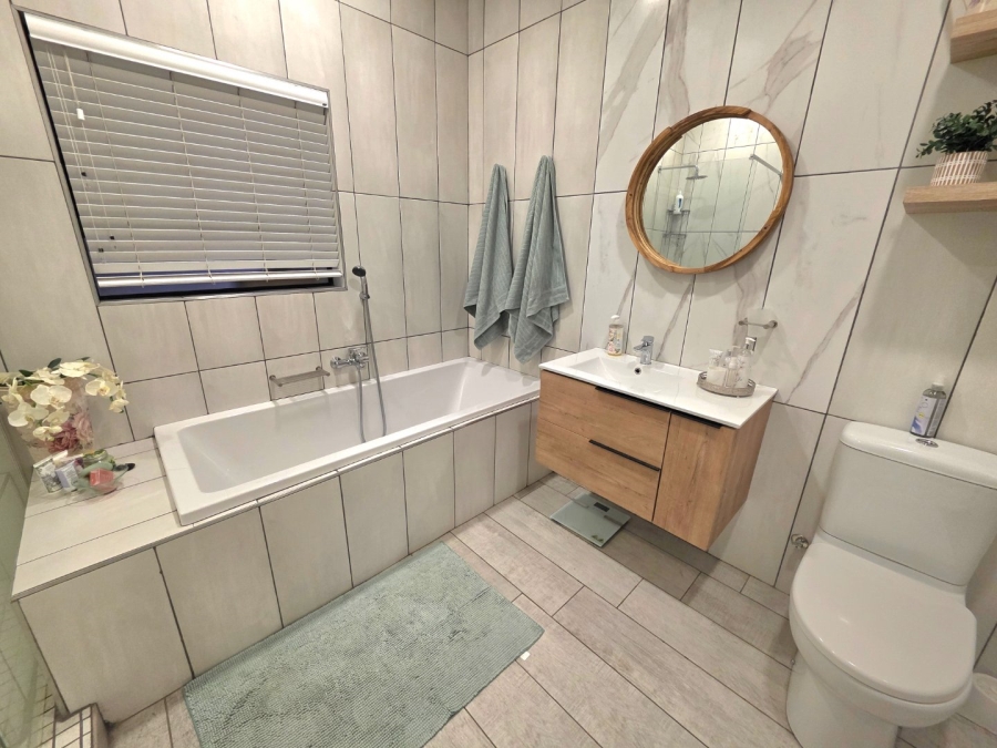 4 Bedroom Property for Sale in Jordania Free State